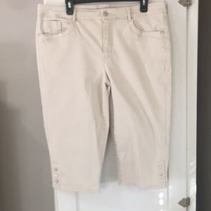 Cropped pants